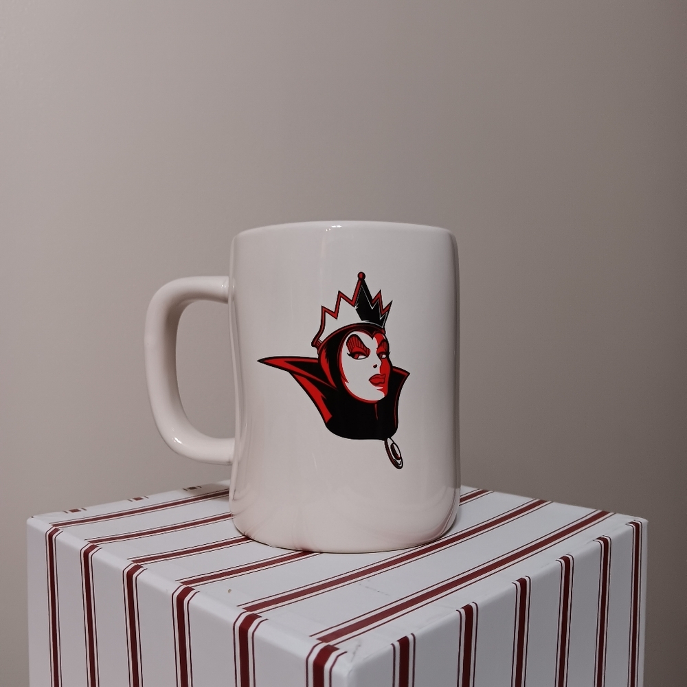 Rae Dunn Disney Villains Mirror Mirror Coffee Tea Mug Artisan Ivory Black Red - Picture 2 of 8